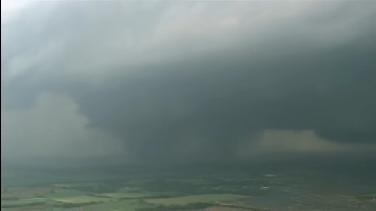 VASCARSTEAM's tweet image. Our thoughts are with those who were effected by the #Moore tornado on 5/20/2013. Those who were effected, those who watched, and those who remember this event will never forget. Rest in peace to the 24 who lost their lives from this storm

#moorestrong

*These are not my photos*