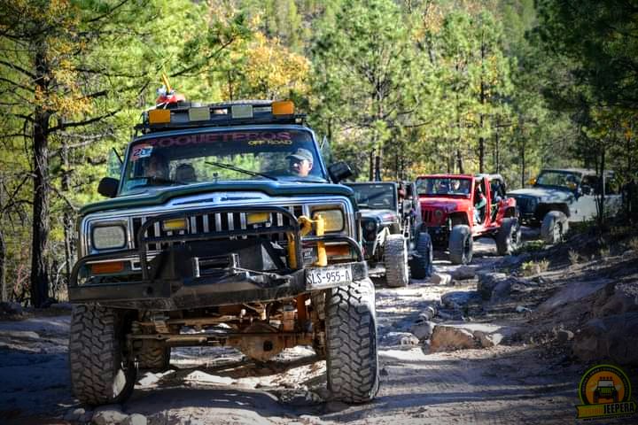 PasionJeepera's tweet photo. Y cómo va el fin de semana?!... Saludos y Feliz Sábado🖐😎

#PasionJeepera #4x4 #4x4Mexico #OffRoad #Jeeperos #Jeepear #TodoTerreno #Rutas4x4 #Eventos4x4 #Jeepeandoando #ActitudJeepera #SoyJeepero #Calendario4x4 #Aventura4x4 #Competencias4x4 #4x4LifeStyle #Jeep #JeepLifeStyle https://t.co/2tcyC0Ngj4