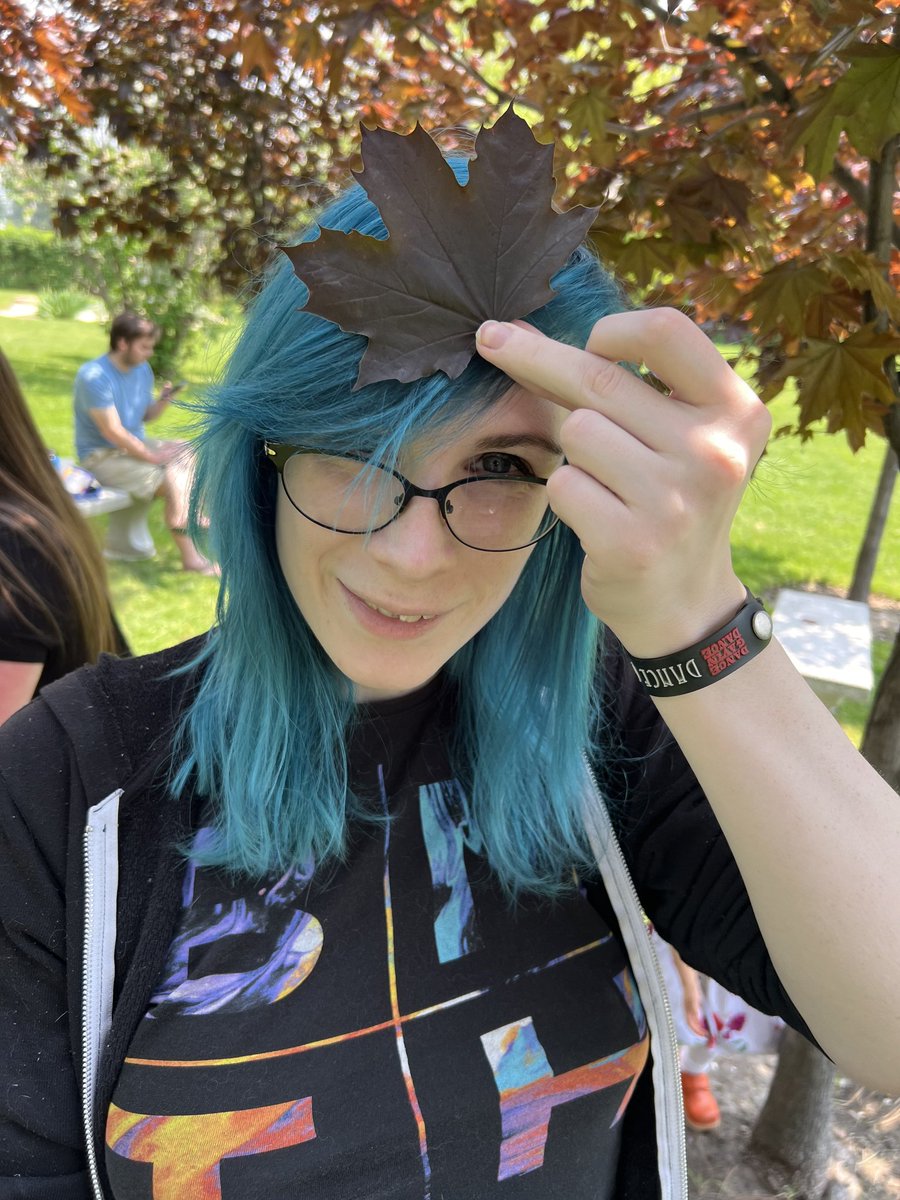 KylieBitkin on Twitter: "Hope everyone is having a great day, I sure am 🥰"