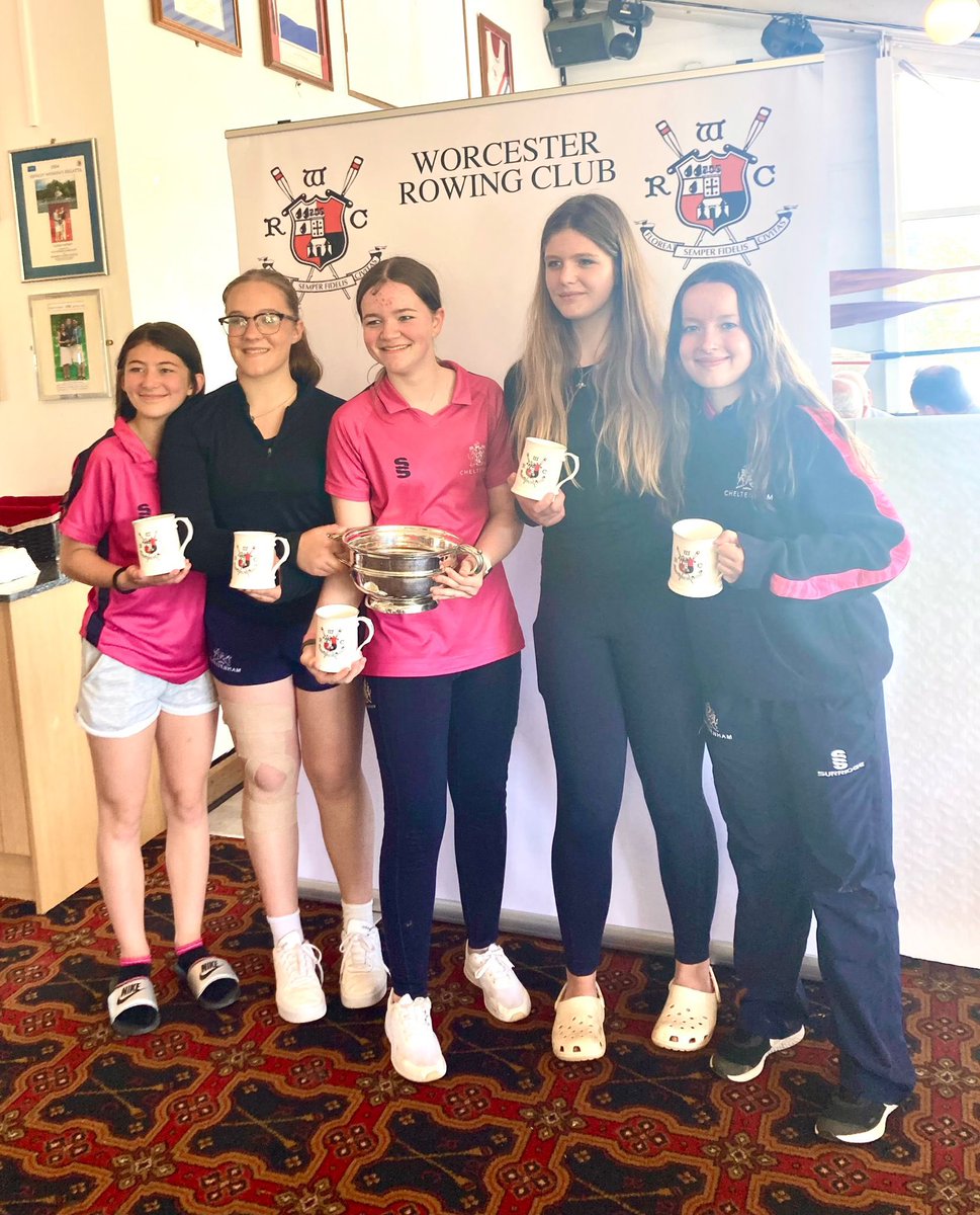 skalbutt's tweet photo. An epic day for the J14s racing at Worcester. A great first win for the girls. Followed by a 5 length win for the boys in the last race of the day. Crossed the finish line at 1910! @CheltColSport @CheltCollege @LeconfieldCC #EngageEnjoyExcel https://t.co/blydTsbVRK