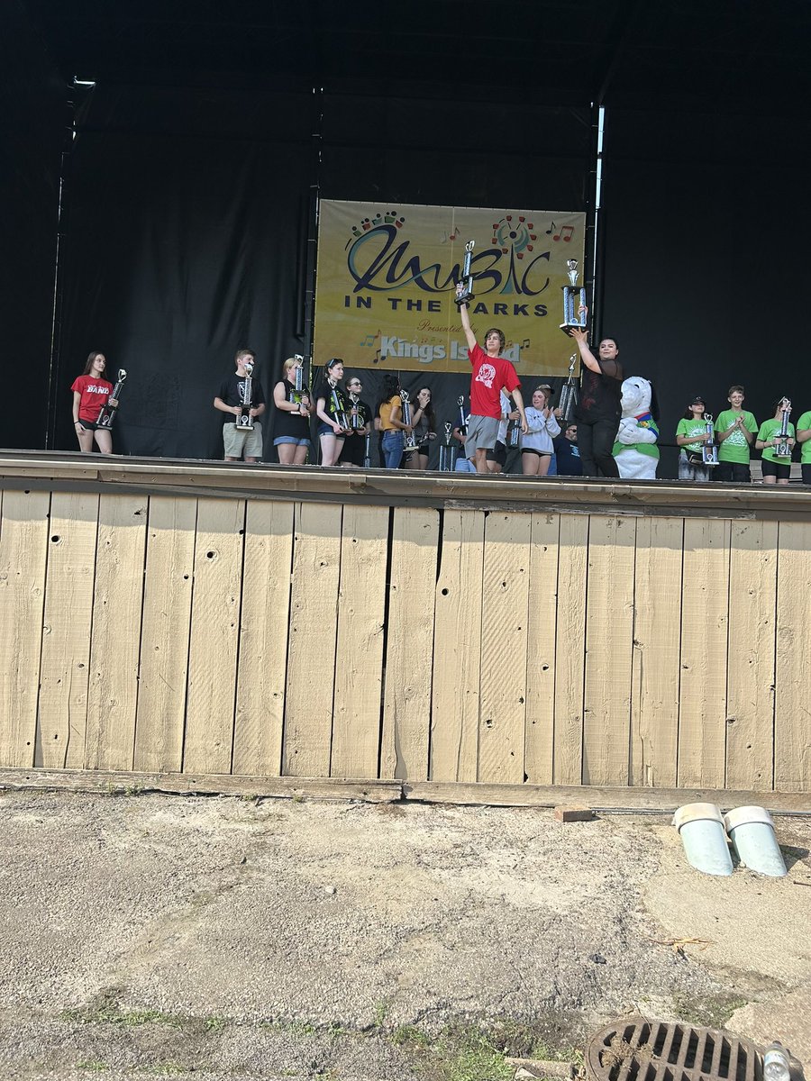 Congratulations to <a href="/LearnatRHS/">Richmond High School</a> choirs earning 2 first places at Kings Island Music in the Park Competition today! #weRproud <a href="/wearrrichmond/">WeRrichmond</a> @werrhsbands