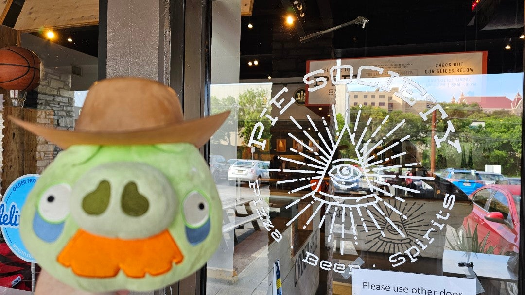 #BEEEERRRRRRR!!!With Jason &amp; <a href="/UncleTexGP/">UncleTex (德州叔叔/삼촌텍스)</a> (@ Pie Society in San Marcos, TX) swarmapp.com/c/k53ZfQa91D8