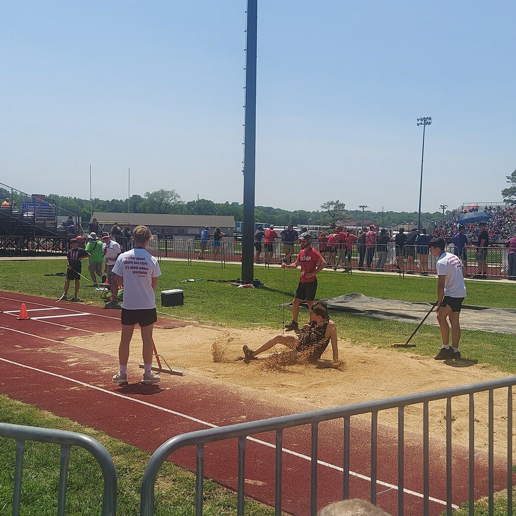 Tim Kester places 3rd  in Long Jump and qualifies for State.