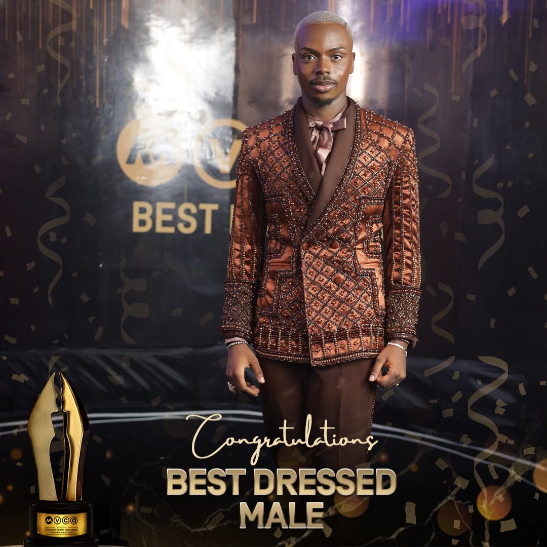 africamagictv's tweet photo. The Best Dressed Male at #AMVCA9 is none other than [@enioluwa] 🏆🕺🌟 

He set the black carpet on fire with his impeccable style, debonair charm, and fashion-forward choices. Congratulations on this well-deserved recognition!  🎉 
@Zagg_ng  https://t.co/jKlD7cDp10 https://t.co/JFZ8Mv5BOY