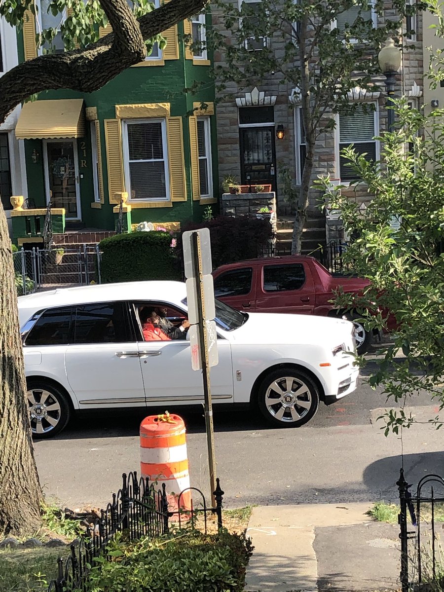 advertisingdiva's tweet image. Rarely see a Rolls Royce truck in NE in my #eckingtondc neighborhood. Had to stop and take a photo!