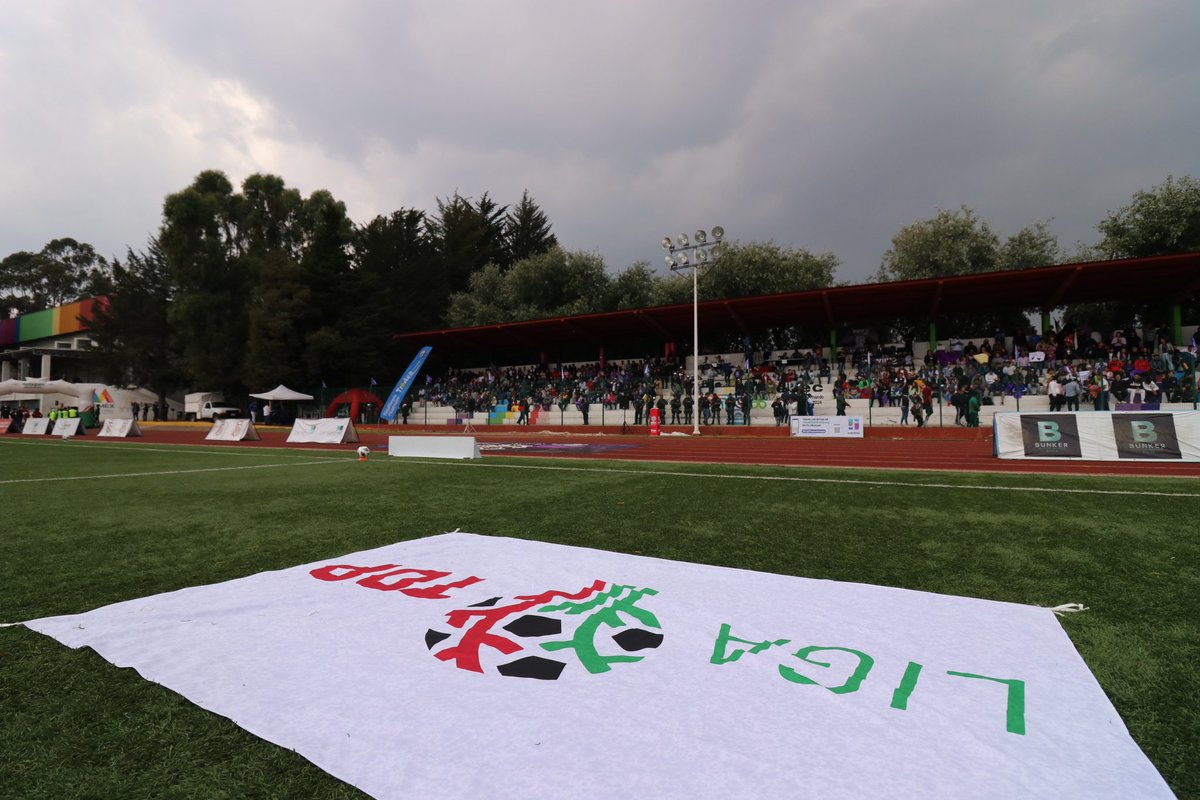 ¡POR EL CAMPEONATO DE LA ZONA A! 🏆🤩

Así va a hasta el momento este gran partido entre Artesanos Metepec FC VS Club Atlético Aragón 

#HastaSerCampeón