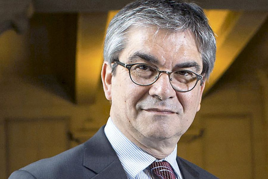 El Gobierno transformó un déficit fiscal de 8% en 2021 a un superávit de 1.1% en 2022, al tiempo que redujo el gasto público en 23% en términos reales. Una inyección de estabilidad bien recibida por inversionistas internacionales y beneficiosa para empresarios locales