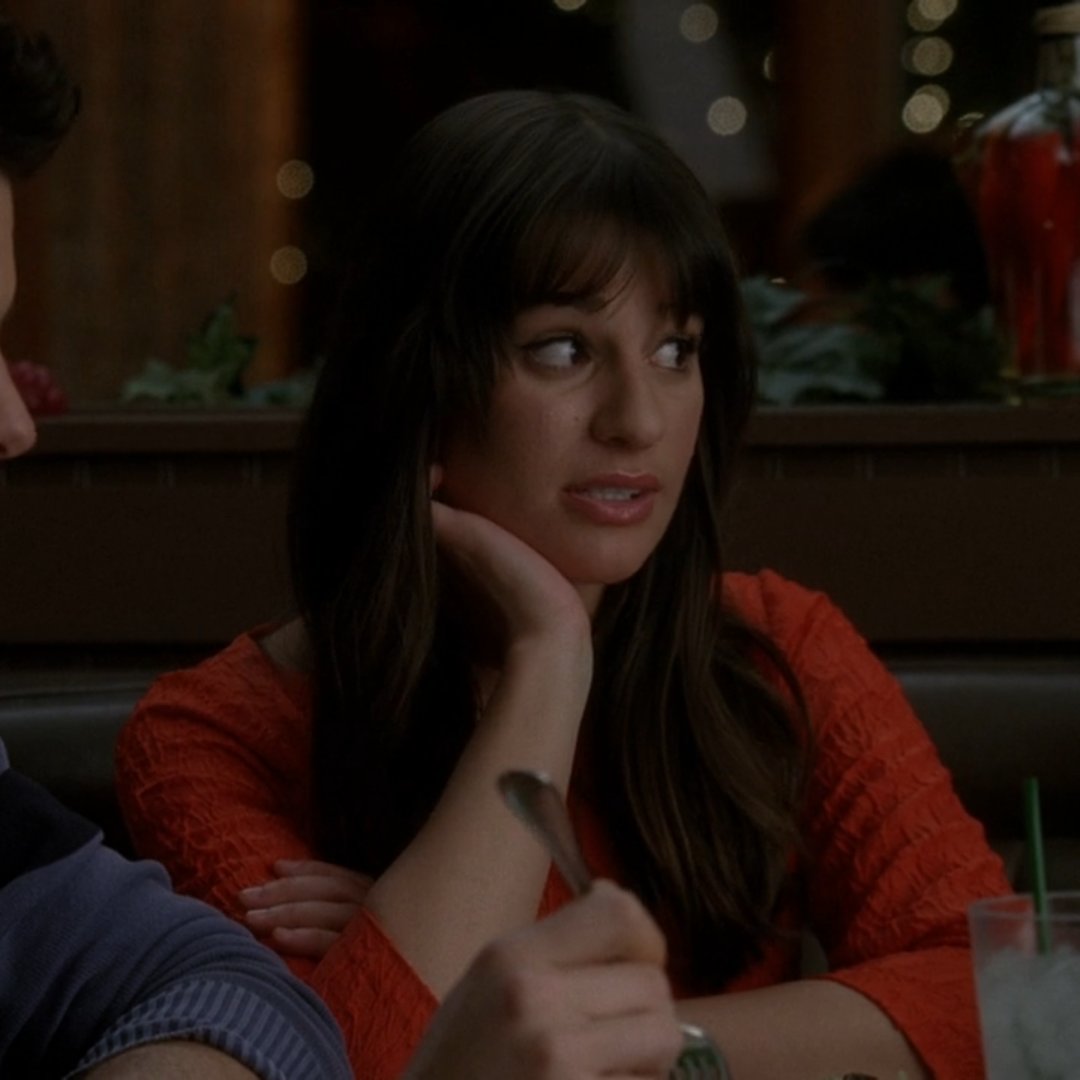 hourly glee on Twitter