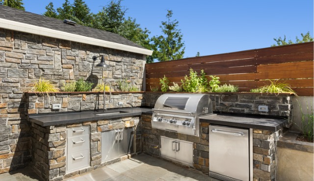 Get the best #backyard oasis with some thoughtful hardscaping accents! #ERALibertyRealty #exteriordesign 
buff.ly/3NR0OqA