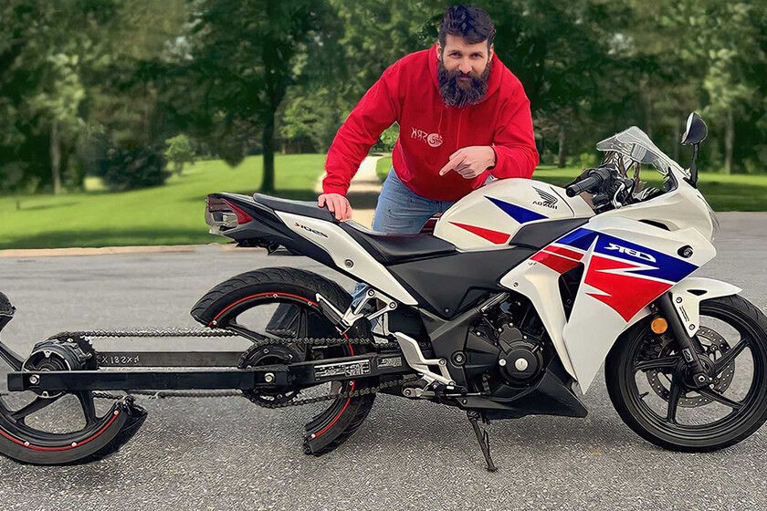 Surrealista: Este youtuber ha partido la rueda de su Honda CBR250R a la mitad... Y funciona dlvr.it/SpM7v7