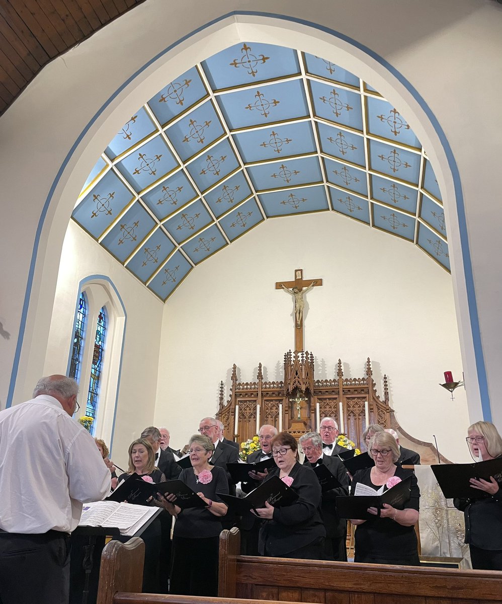 BrewoodSingerss's tweet photo. Our concert @StNewmanParish Willenhall St Mary’s https://t.co/lW4Ae7JK1H