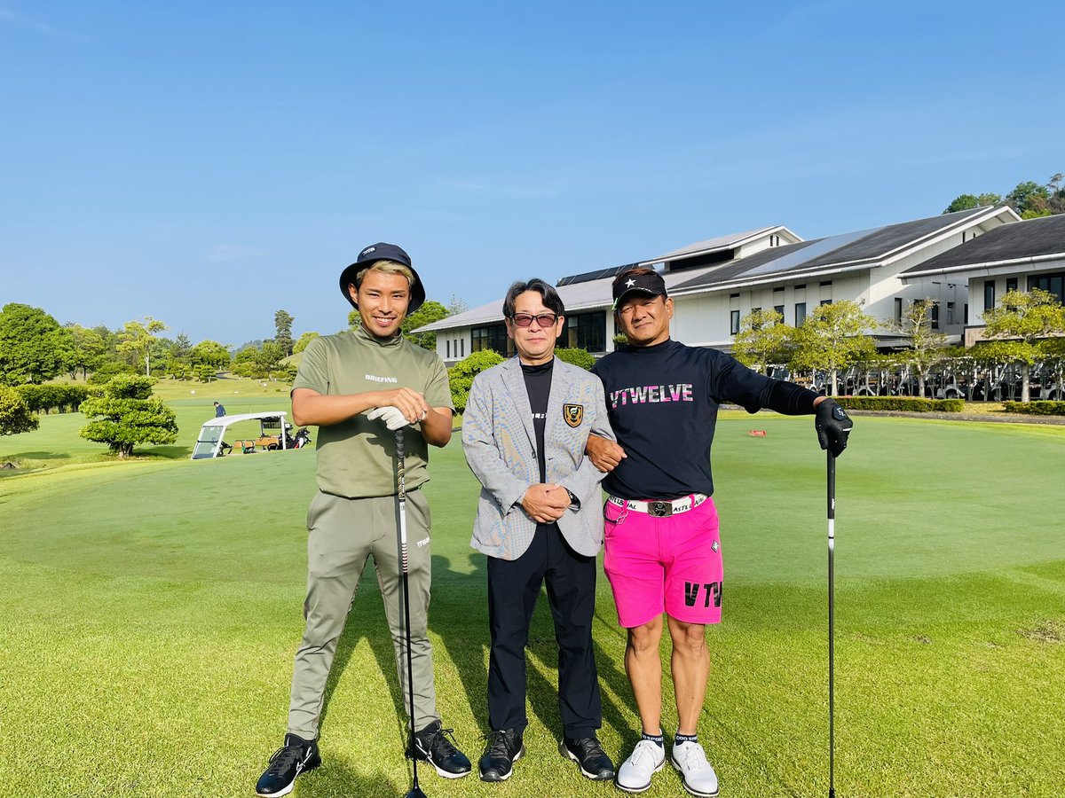おはようございます😊
本日はキャプテン杯決勝(36Hマッチプレー)です。
頑張って下さい😊
#井原ゴルフ倶楽部
#いばごる
