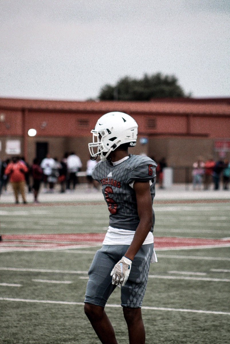 J2Upshaw's tweet photo. 🎒🎒 https://t.co/WNEZIIUIn2