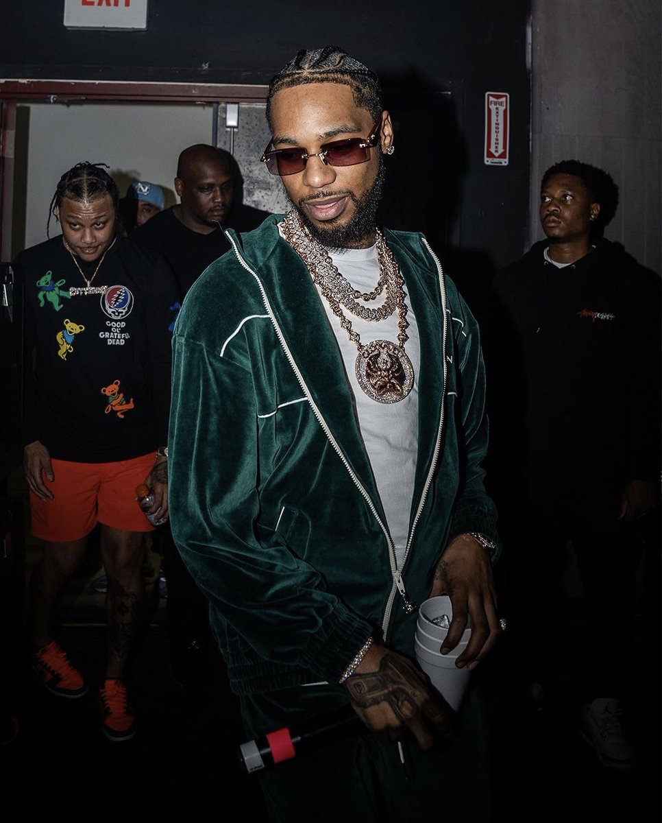 KeyGLOCK's tweet photo. What you see is what you get.. 💚 https://t.co/QTy6MJxgCd