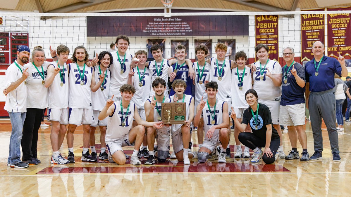 With a straight set win over St. Ignatius in today's Regional Championship, Hudson Boys Volleyball punches their ticket to the OHSAA State Final Four - Pics from today's match can be seen @ flickr.com/photos/klemenc…

<a href="/HUDspike/">HUDspike</a> <a href="/SIHSVolleyball1/">Saint Ignatius Volleyball</a> <a href="/SIHSSports/">SIHS Sports</a> <a href="/OHSAASports/">OHSAA Sports</a>