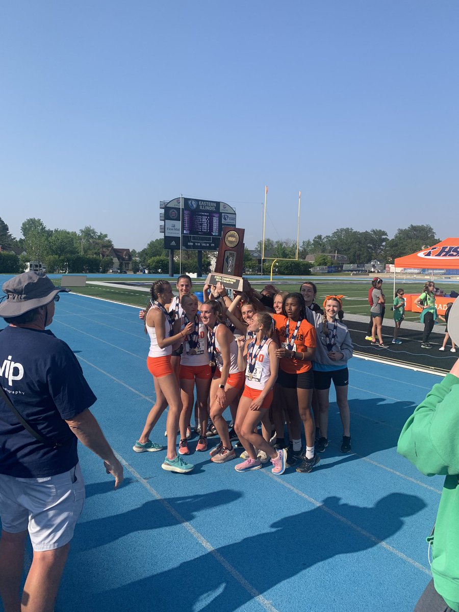 BagoTrack's tweet photo. State Champs Baby!!!! #ourtime https://t.co/IJi4MZiggO