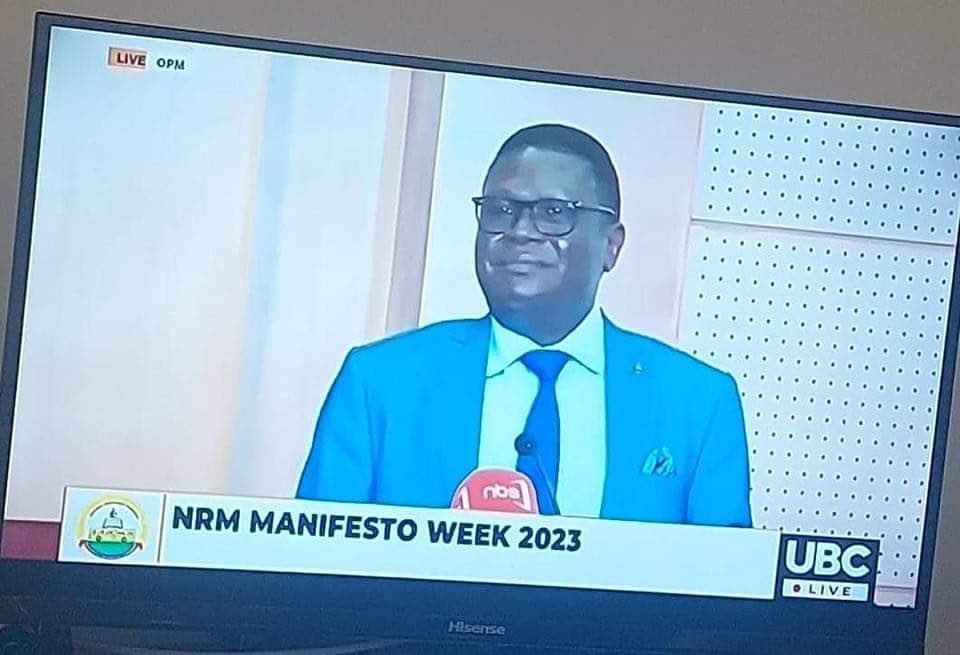 I agree with former UK Premier Tony Blair’s classification of people (especially politicians) into three: namely doers, reactionaries and commentators. So while the reactionaries react and the commentators comment, we the doers will continue getting things done. #UGANDAFIRST
