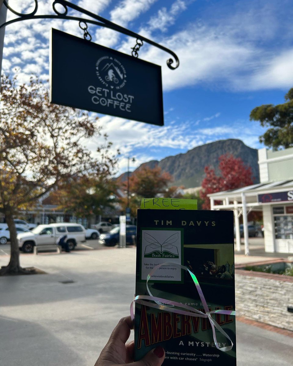 bookfairies_ct's tweet photo. βΌοΈBook Found βΌοΈ
This unique mystery Amberville by
Tim Davys was found by Charity and how stunning is that smileπππ§πΎ
#ibelieveinbookfairies #capetownbookfairy #flf2023 #bookfairybookdropexperience
#FLF2023bookfairybookdrops #FranschhoekLiteraryFestival #bookfound https://t.co/b6PZ5bbDCg