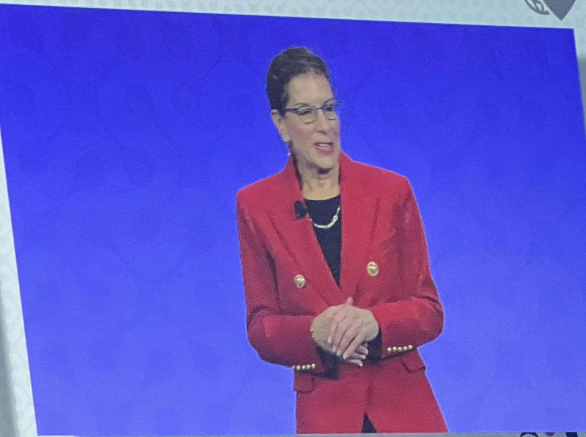 #HRS2023 
<a href="/HRSonline/">Heart Rhythm Society</a> 
Incoming President <a href="/jhurwitz55/">Jodie Hurwitz</a> 💥💥
#EPeeps 
#WomeninEP 
<a href="/utedrow/">Usha Tedrow</a> <a href="/AndreaRussoEP/">Andrea Russo</a> <a href="/MoeenSaleem/">Moeen Saleem, MD</a> <a href="/aalahmadmd/">Amin Al-Ahmad, MD</a> <a href="/HeartRhythmNP/">Heart Rhythm NP</a> <a href="/CardiacPA1/">Notorious EKG⚡</a> <a href="/UBatnyam_EP/">Uyanga Batnyam</a> <a href="/rhythmkris/">Kristen Patton</a>