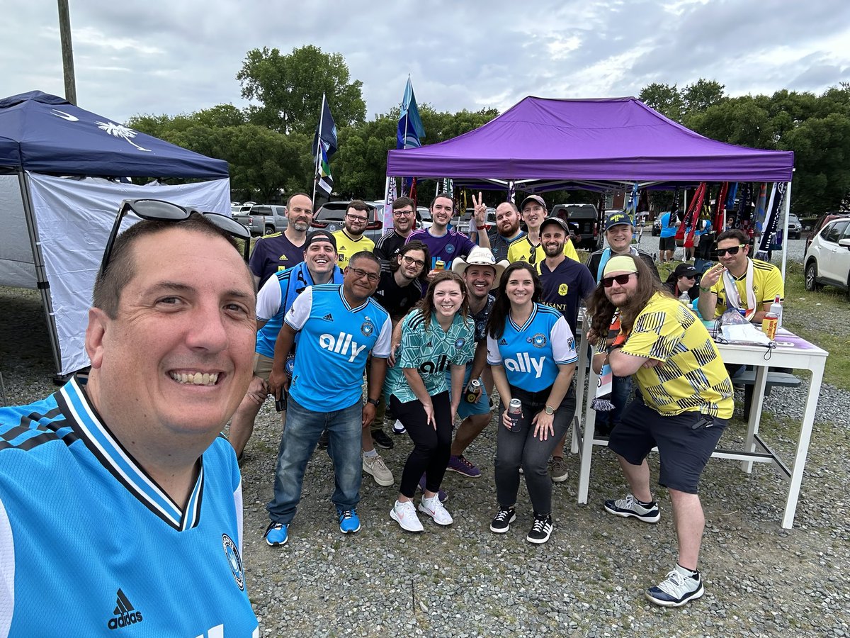 Vault Dylan killed the <a href="/QC_Royals/">QC Royals</a> tailgate; love how the QCRoyals always welcome the away fans at the supporters tailgate; got to meet several of the traveling <a href="/NashvilleSC/">Nashville SC</a> fans like <a href="/RamPage95/">Page Hampton</a> Look forward to seeing you all in September in Nashville