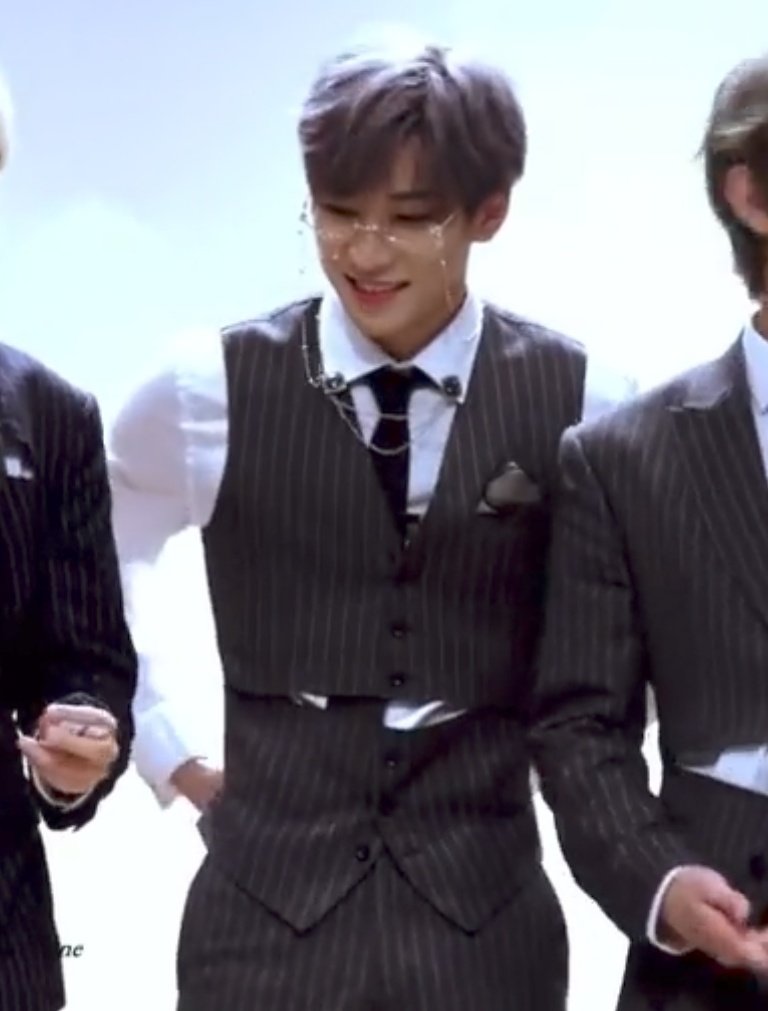 탈칵 (@mmok_j) on Twitter photo 