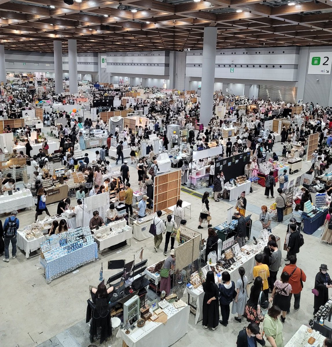 もふちゅん (@mohutyun1) on Twitter photo 今日は
<a href="/oji_pal/">Aviv Haruta(ぱるお,paloj)</a> さんと
#デザフェス でどーん🚀😆
<a href="/HALHoriiart/">hal horii art💐</a> さん今日も会えて嬉しかったです✨(お疲れさまです🍵)
#PNouns 今日は
<a href="/oji_pal/">Aviv Haruta(ぱるお,paloj)</a> さんと
#デザフェス でどーん🚀😆
<a href="/HALHoriiart/">hal horii art💐</a> さん今日も会えて嬉しかったです✨(お疲れさまです🍵)
#PNouns