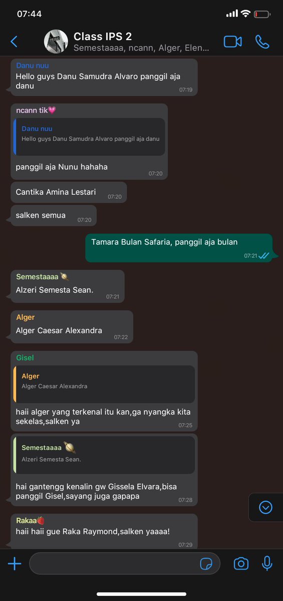 au_iyaaaa's tweet photo. #alternatifuniverse #auig #wattpad #rekomendasishopee #FYP #daily #chat #pov  AU SEMESTA UNTUK BULAN CERITA SELENGKAPNYA DI INSTAGRAM @AU_IYAAAA https://t.co/pggCJlNiN8