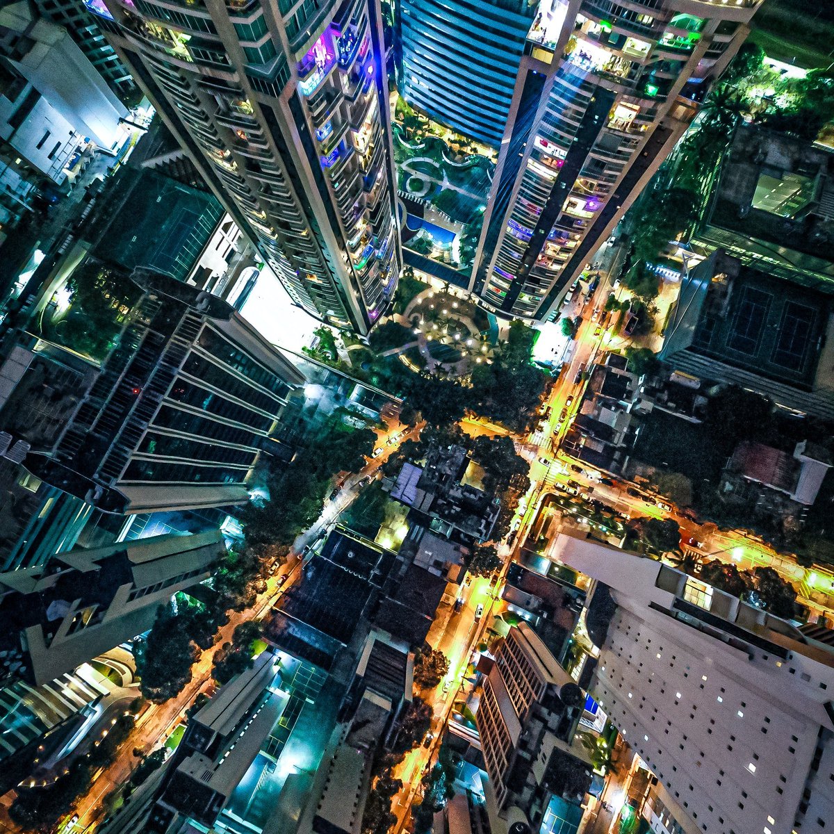 High #overhead #zone of a impressive collection of #skyscrappers.

#drone #dji #dronephotography #dronestagram #drones #photography #droneoftheday #fpv #dronelife #djiglobal #mavic #aerialphotography #nature #djimavic #dronepilot #travel #pro #dronevideo #droneshots