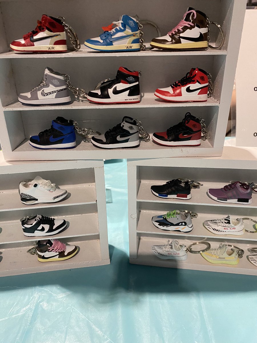 nicknack7827's tweet image. Some cool stuff at Patches and Pins Expo today! #patchesandpins #vintagepalooza