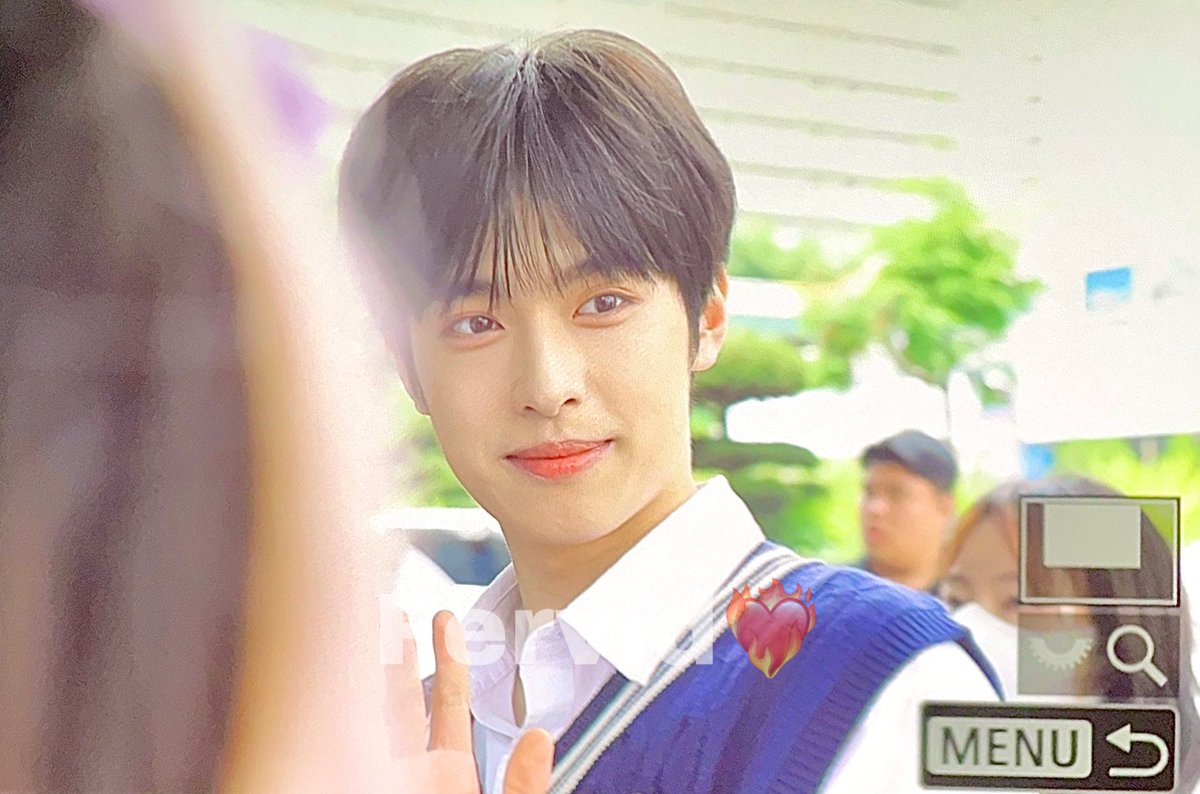 230521 인기가요 일일팬매 얼굴이즈달콤달콤 #가온 #GAON #곽지석 #엑스디너리히어로즈 #XdinaryHeroes #엑디즈