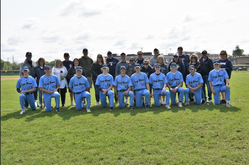 mamamissib's tweet photo. @AthleticsCG @cgtrojanbasebal https://t.co/zwhbTfDcKK