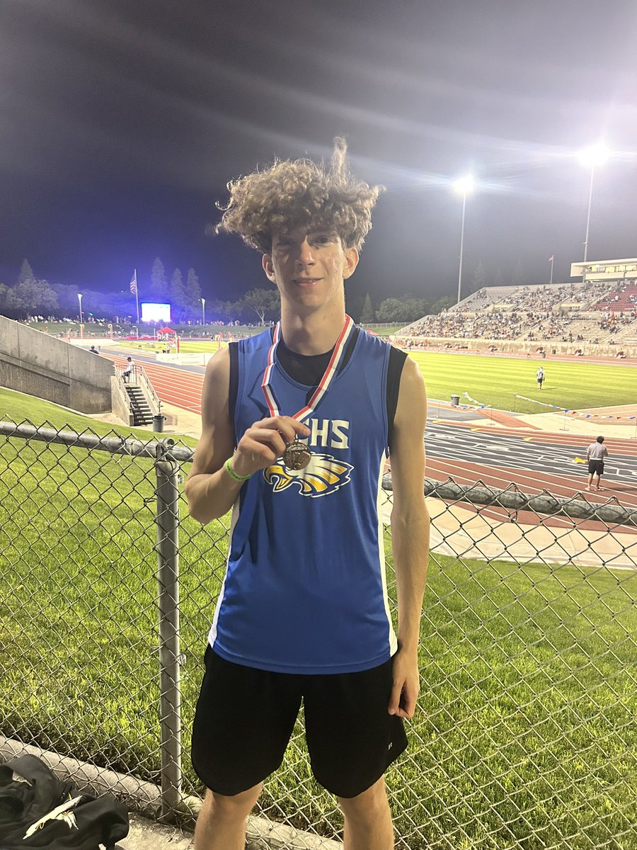 BCHS Track and Field (@track_bchs) on Twitter photo Congratulations Andrew Mueller on placing 🥉 and heading to State next week! <a href="/bchssports/">Bakersfield Christian Athletics</a> <a href="/SADMC15/">Sergio Furtado</a> <a href="/Project86er/">Derik Watson</a> Congratulations Andrew Mueller on placing 🥉 and heading to State next week! <a href="/bchssports/">Bakersfield Christian Athletics</a> <a href="/SADMC15/">Sergio Furtado</a> <a href="/Project86er/">Derik Watson</a>
