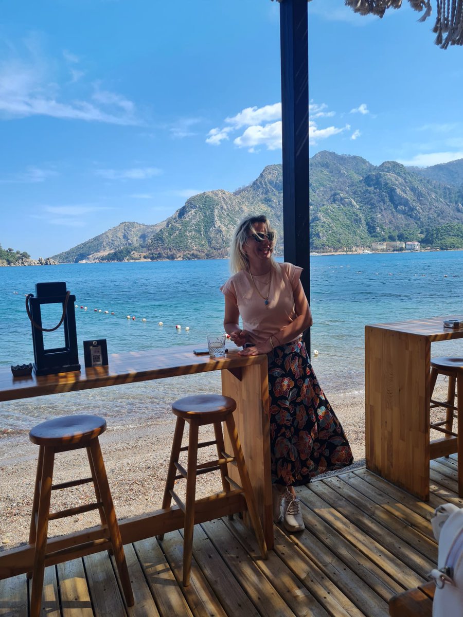 GuleryuzBahar's tweet photo. #marmaris #iconbeach #hellosummer #sea #bluesky #love https://t.co/j3hbxJckTM