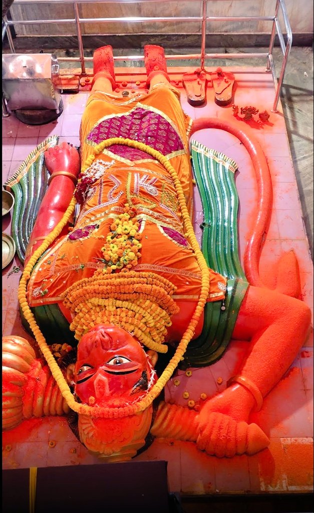 आज कोई भी सनातनी भाई बहन जय श्री राम बोले बगैर आगे नही बढ़ेगा,