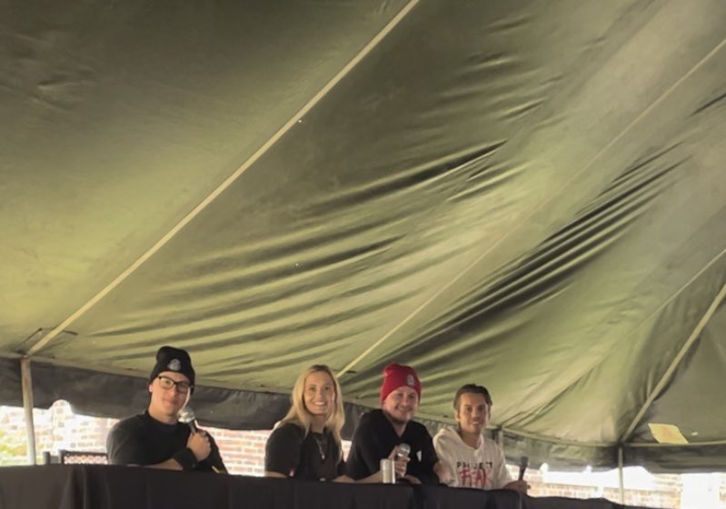ghosteph's tweet photo. so happy I got to see  @ProjectFearYT cast today! luhhh youuuuu ❤️ @DakotaLaden @Tanner_Wiseman @ChelseaLaden @Alex_Schroeder4 #pennhurst #paracon #projectfear https://t.co/UPj3CNVNOJ
