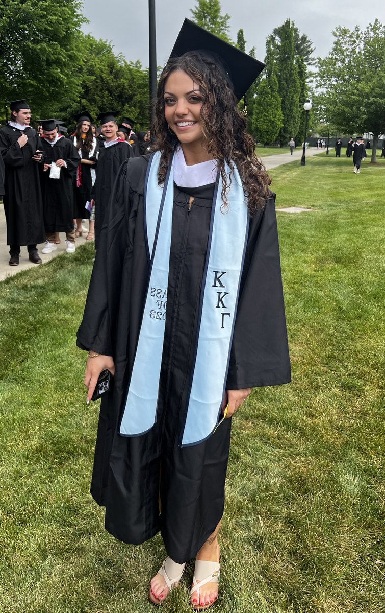 Congratulations to my beautiful, amazing daughter, Avary Linden Trump who just graduated magna cum laude from Marist College.

I have never been prouder.

I love you, Av!