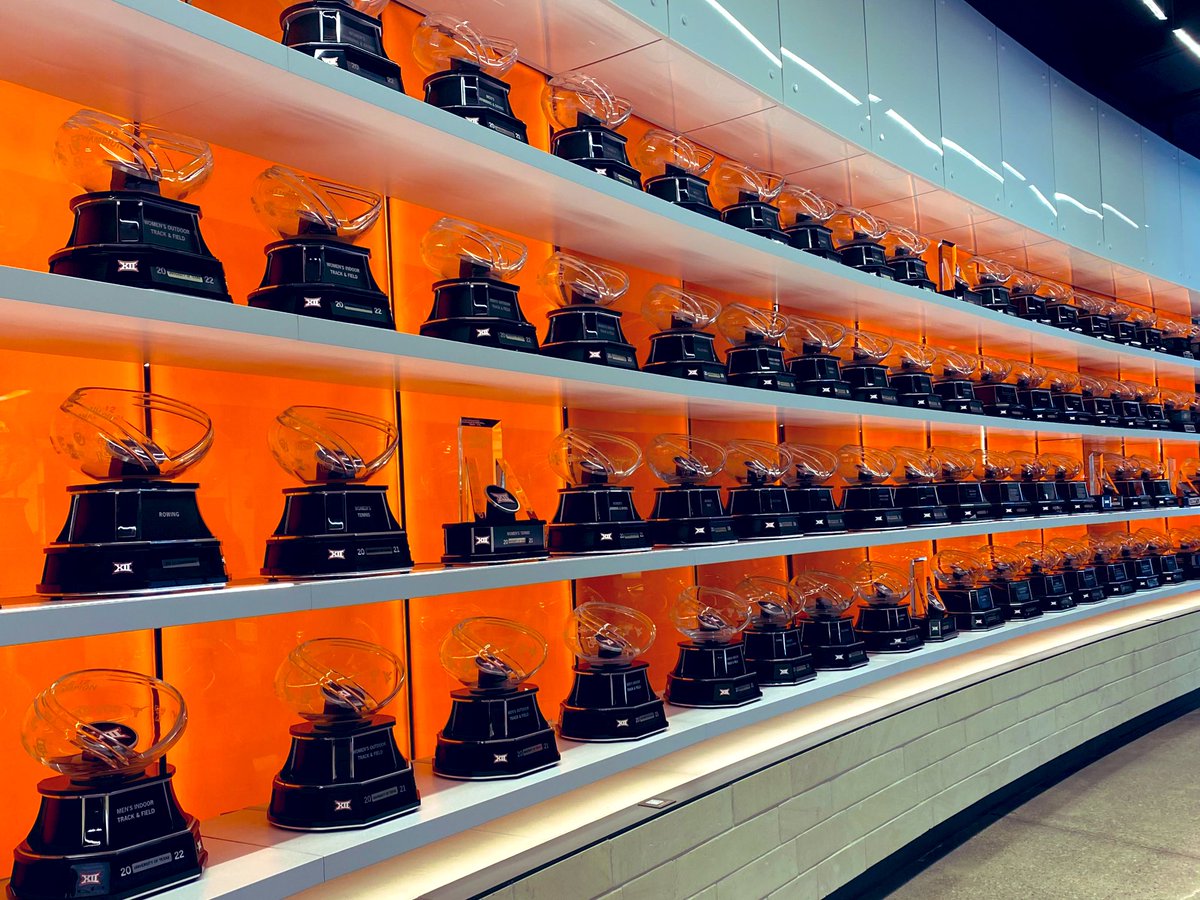 UT_Bianco's tweet photo. Make it a DOZEN!
🏆🏆🏆🏆🏆🏆🏆🏆🏆🏆🏆🏆

With Baseball’s Big 12 Championship, our Horns now have 1️⃣2️⃣ for the year, just 1 shy of the record we set (13/‘20-21 &amp; ‘05-06)🤘🏻
 
UT is the ONLY school in league history to win at least 12 B12 titles in a season, and we’ve done it 6️⃣x! https://t.co/uz0XYaIMiS