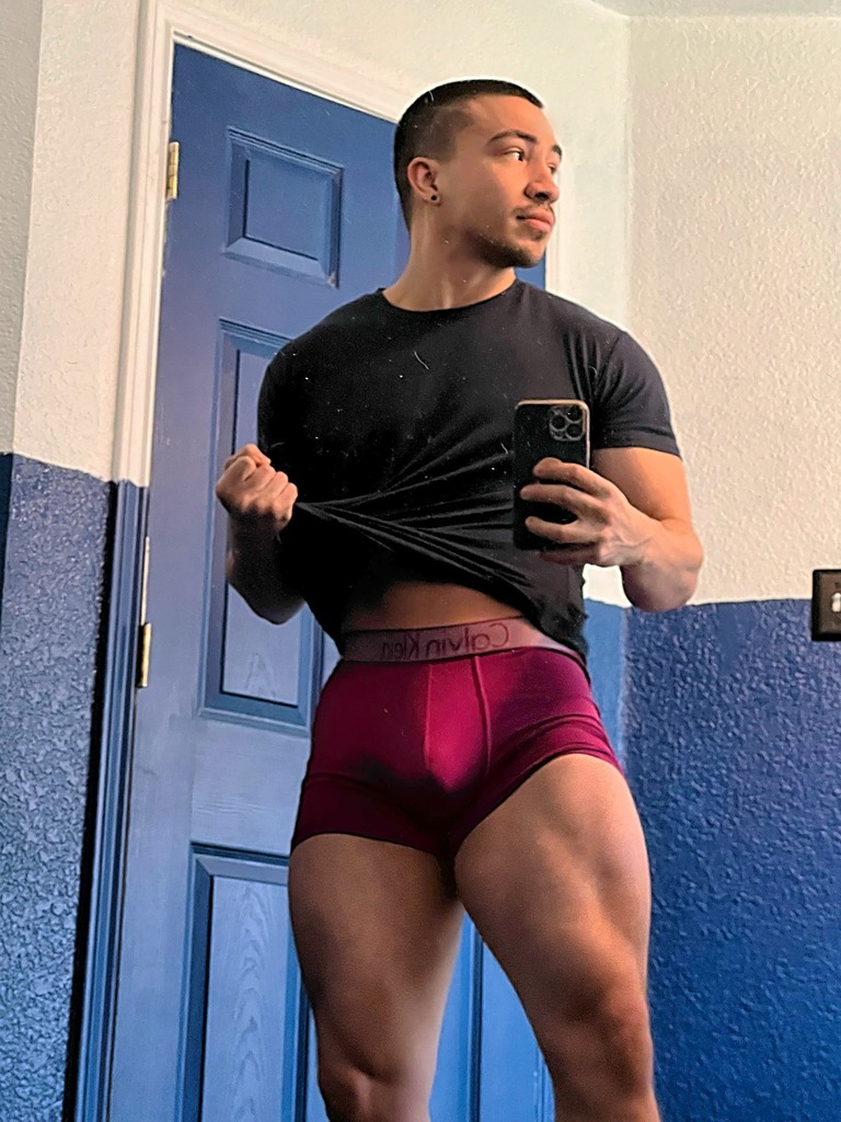 dailycuteboy's tweet photo. dailycuteboy @tumblr (full pic: https://t.co/YR0QKWt7UG) https://t.co/aArL36Rj4F