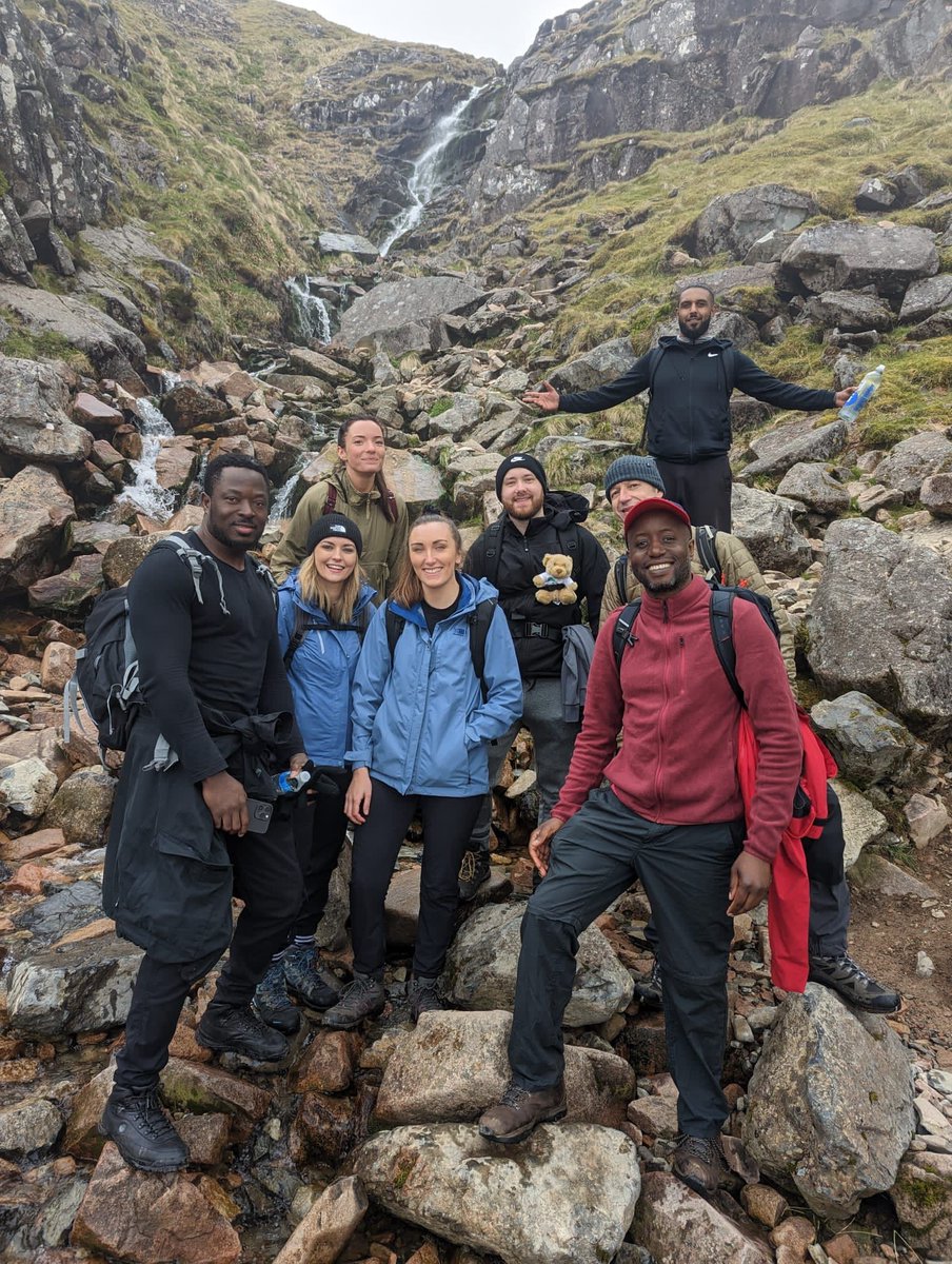 Teams that play together, stay together. Ben Nevis. #mentalhealth #physicalhealth #teambuilding @tinashe55ncube @ChantelleHedge @em_kay98 @banfy @natalieawells #practicewhatyoupreach @WeAreLSCFT