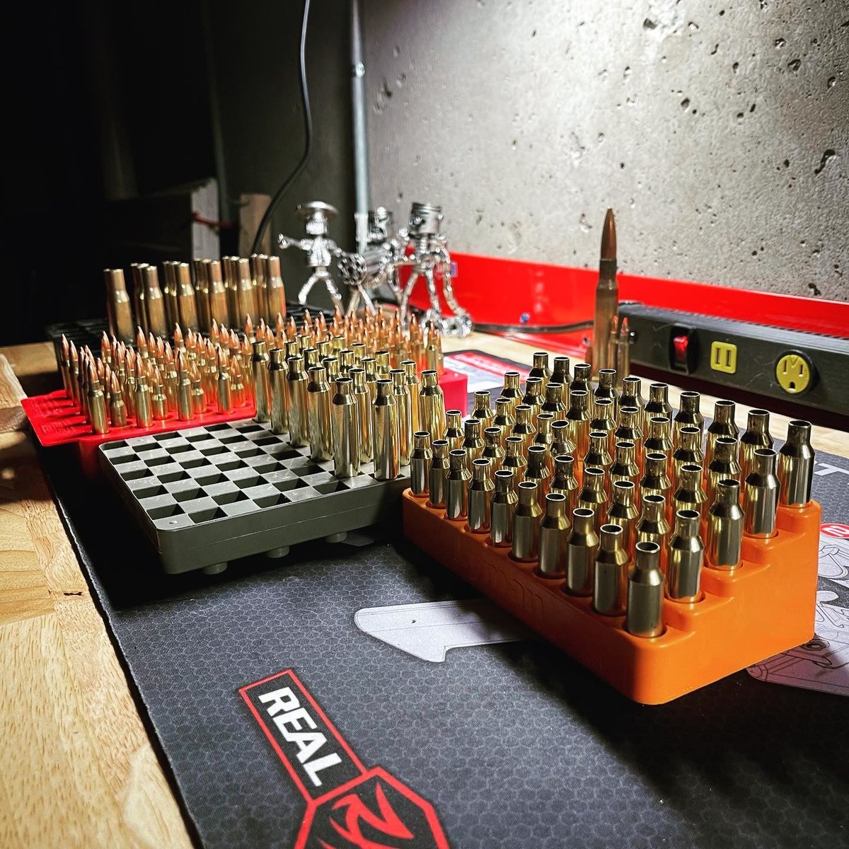 cheaperthandirt's tweet image. PC: @ctdsharpshooter - Reloading is the not so glamorous part of shooting at the range, but it’s therapeutic and cost effective.

#rangedayfriday #reloadingbench #pewpewlife #gunsdaily #brass #bullets #gunphotography #zen