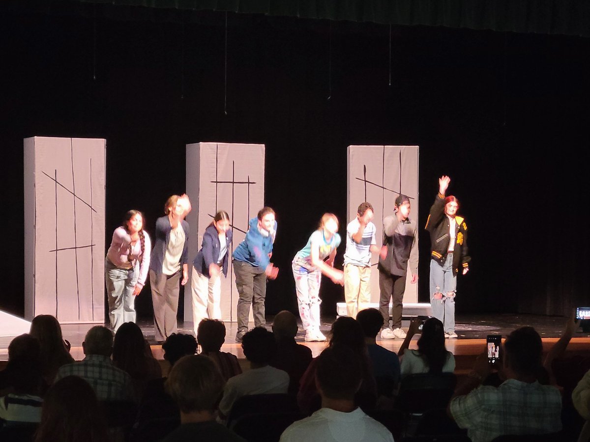 TISDCPJHS's tweet image. #DestinationExcellence #successnothingless #knowyourimpact 

@cpjh_jv @ReneeMiller0104 @SrNicholas_AP