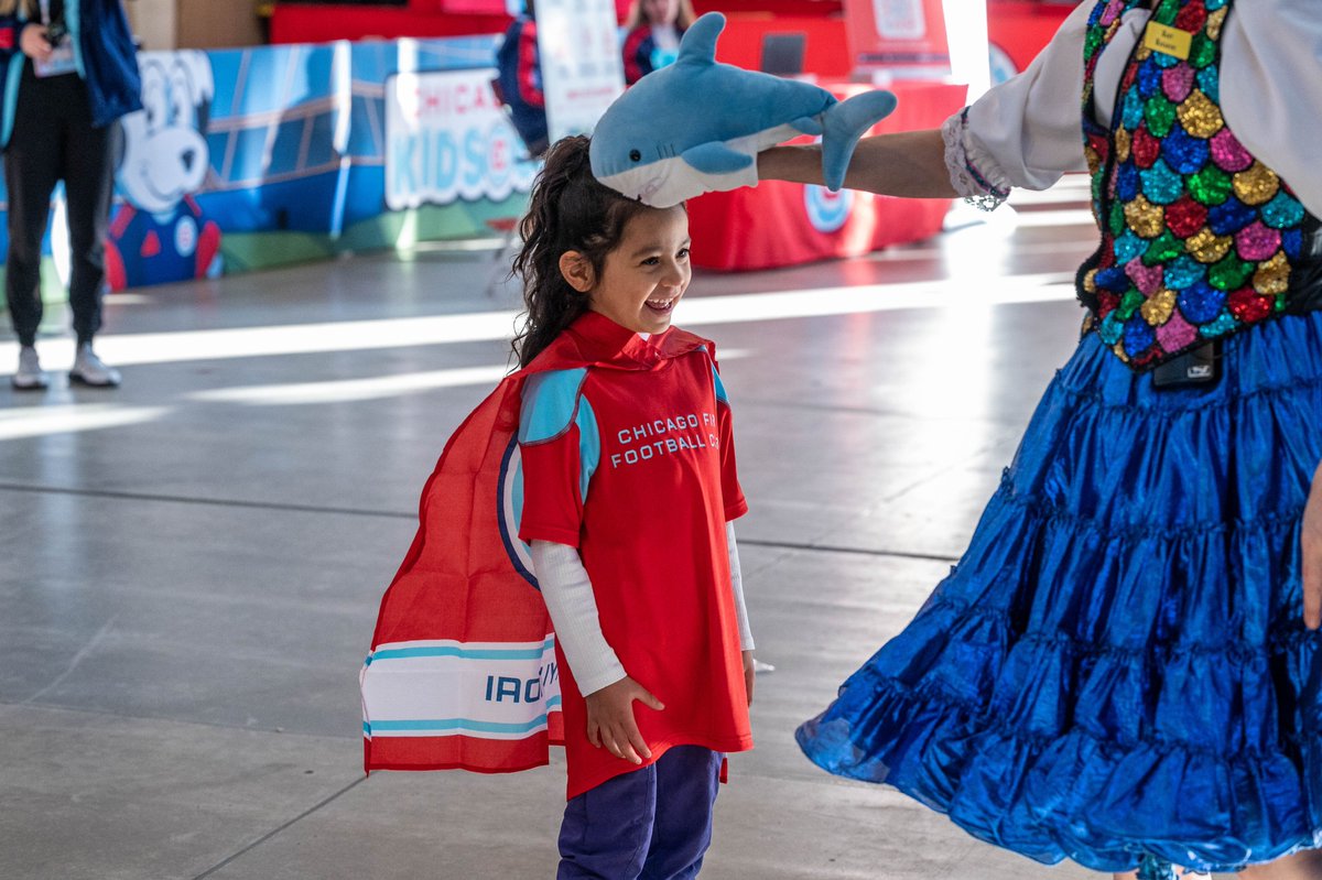 ChicagoFireAut1's tweet photo. #CF97 - The Chicago Fire just tweeted: "The real superheroes at Soldier Field tonight ☺️

#CF97KidsNight  | #cf97 https://t.co/evK8sZmwpK"