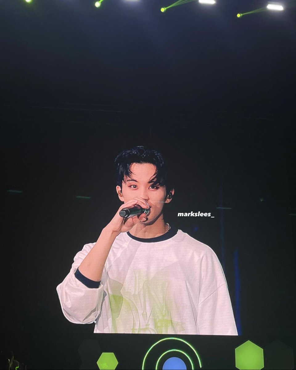 markslees_'s tweet image. MY DREAMS COME TRUE 😭😭😭😭

#THEDREAMSHOW2_in_KL #THEDREAMSHOW2_in_KUALALUMPUR #TDS2inKL