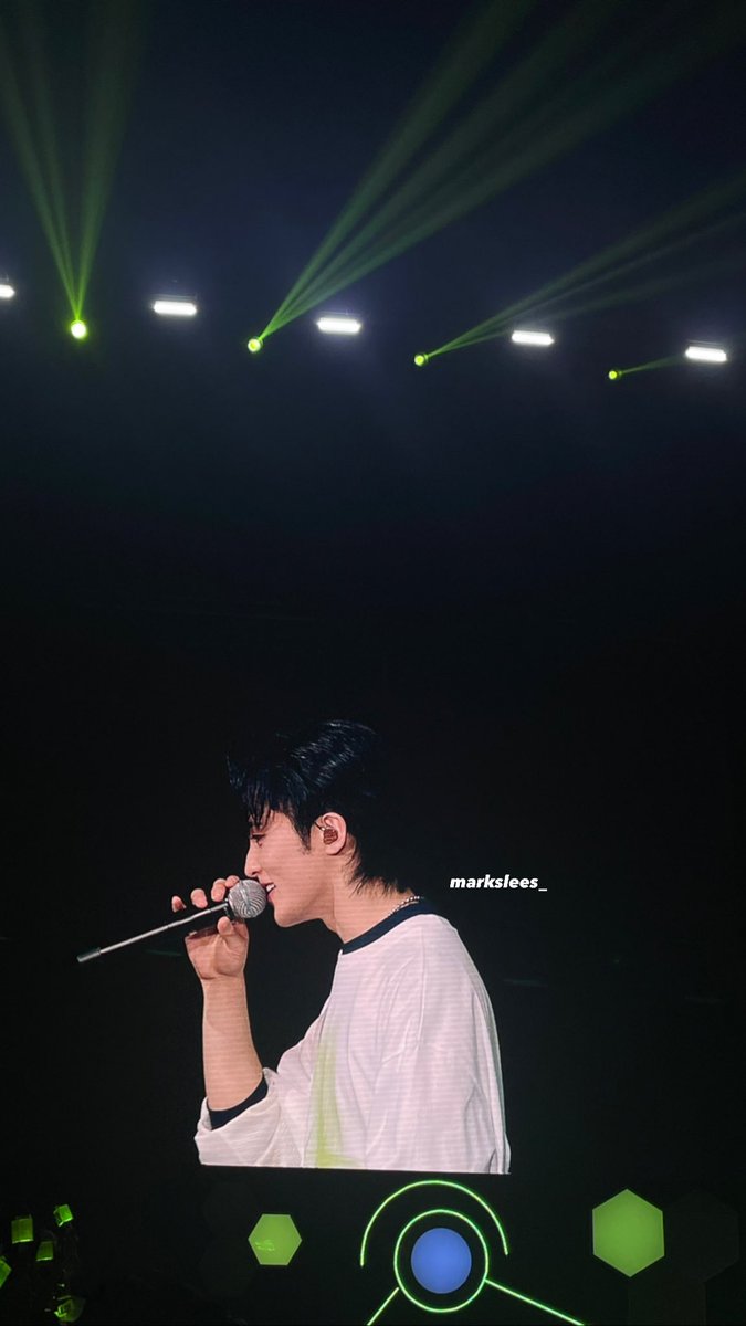 markslees_'s tweet image. MY DREAMS COME TRUE 😭😭😭😭

#THEDREAMSHOW2_in_KL #THEDREAMSHOW2_in_KUALALUMPUR #TDS2inKL