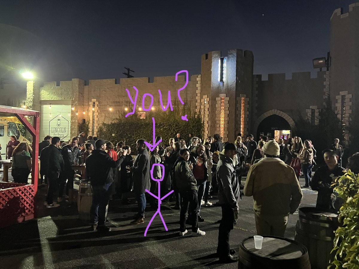 ValleyWritersMU's tweet photo. Just a reminder that this could be you! Thursday night (5/25) at Lincoln Beer for the #valleywritersmeetup one year birthday. Come on down to mix, mingle and have a good time with other awkward writers! Also win awesome prizes from @davidwappel and @roadmapwriters https://t.co/jmvWWkQF3i