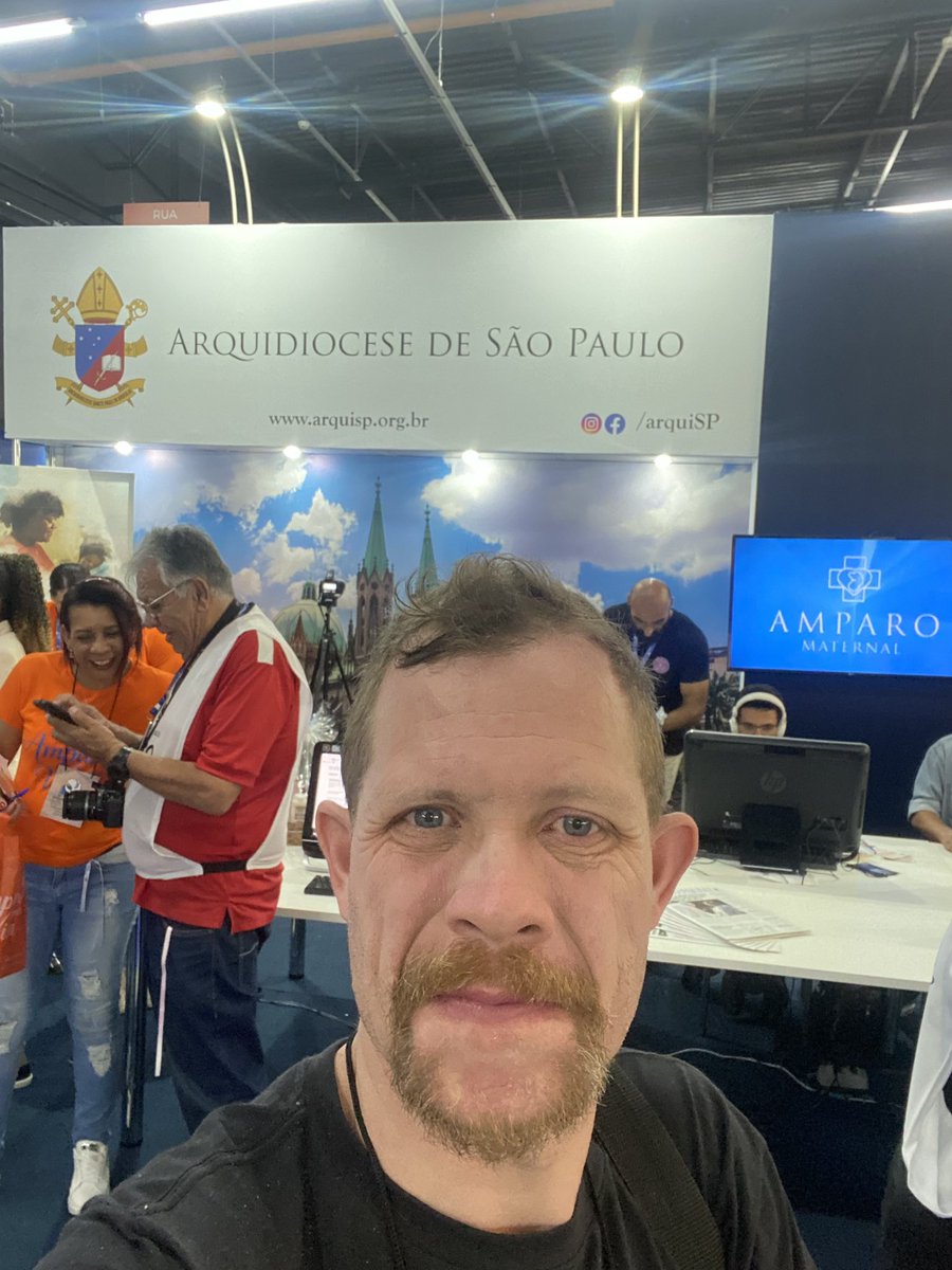 profchristian's tweet photo. #expocatolica Evangelizar é estar com pessoas. Bom evento onde encontrei amigos de nossa trajetória para além de católico #sp #catolico #casaverde #promagno #profchristian https://t.co/wf0KUA80E9