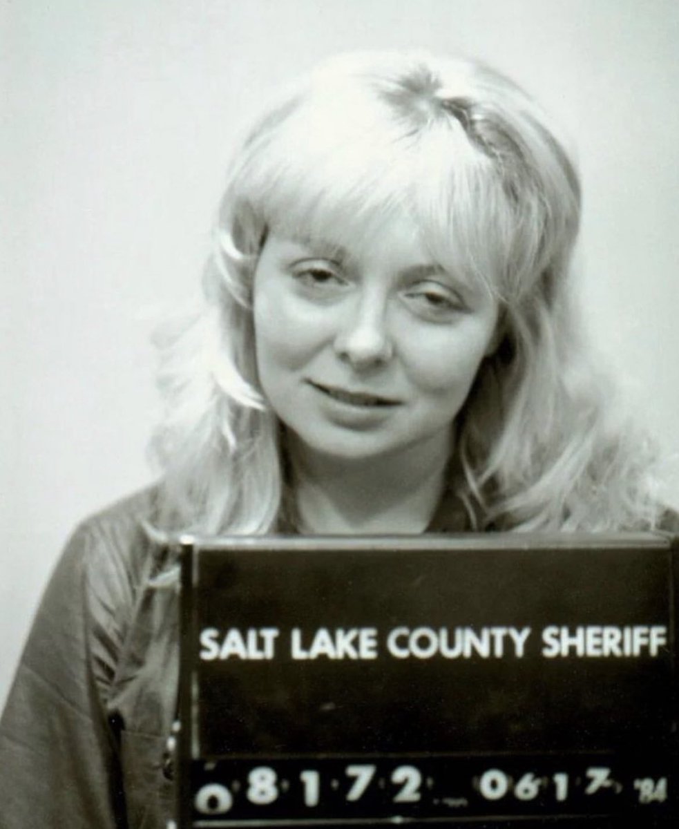 historyinmemes's tweet image. Joyce McKinney, the former winner of the Miss Wyoming beauty pageant in 1973, gained notoriety for her involvement in a series of disturbing incidents. In 1977, McKinney was arrested by the police after kidnapping Mormon missionary Kirk Anderson from his church and subjecting him…