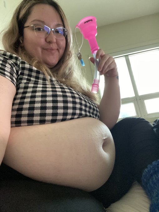 Watch Laura fatty's leaked NSFW photo on TwXstars