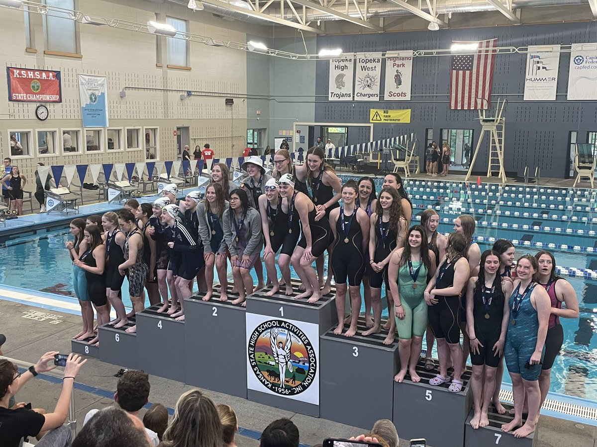 Weninger, Hill, Sponseller, and Baber win the 400 free relay!