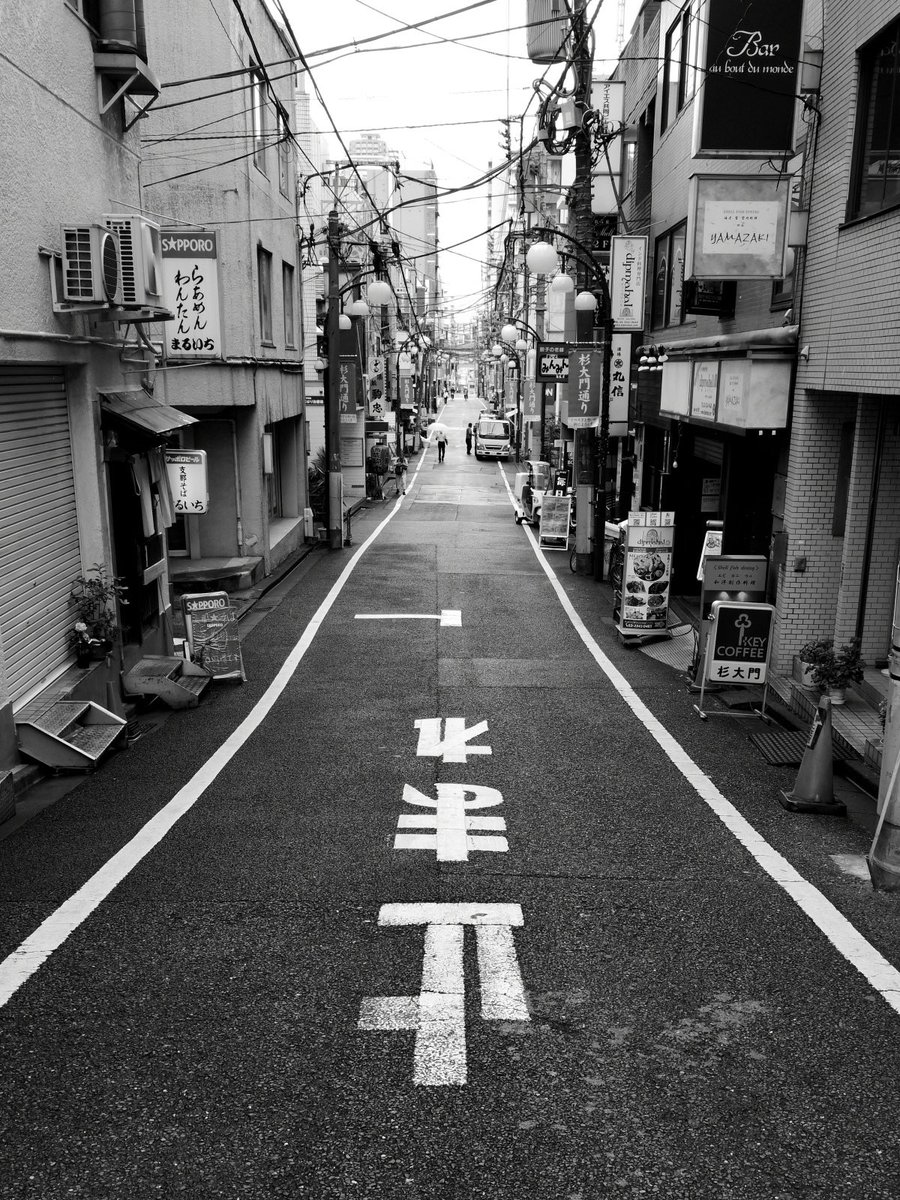 hidesaxphotos's tweet photo. #street #streetphotography #hidesax #hidesaxphotos #yotsuya #tokyo #japan https://t.co/hhLfii0HIG